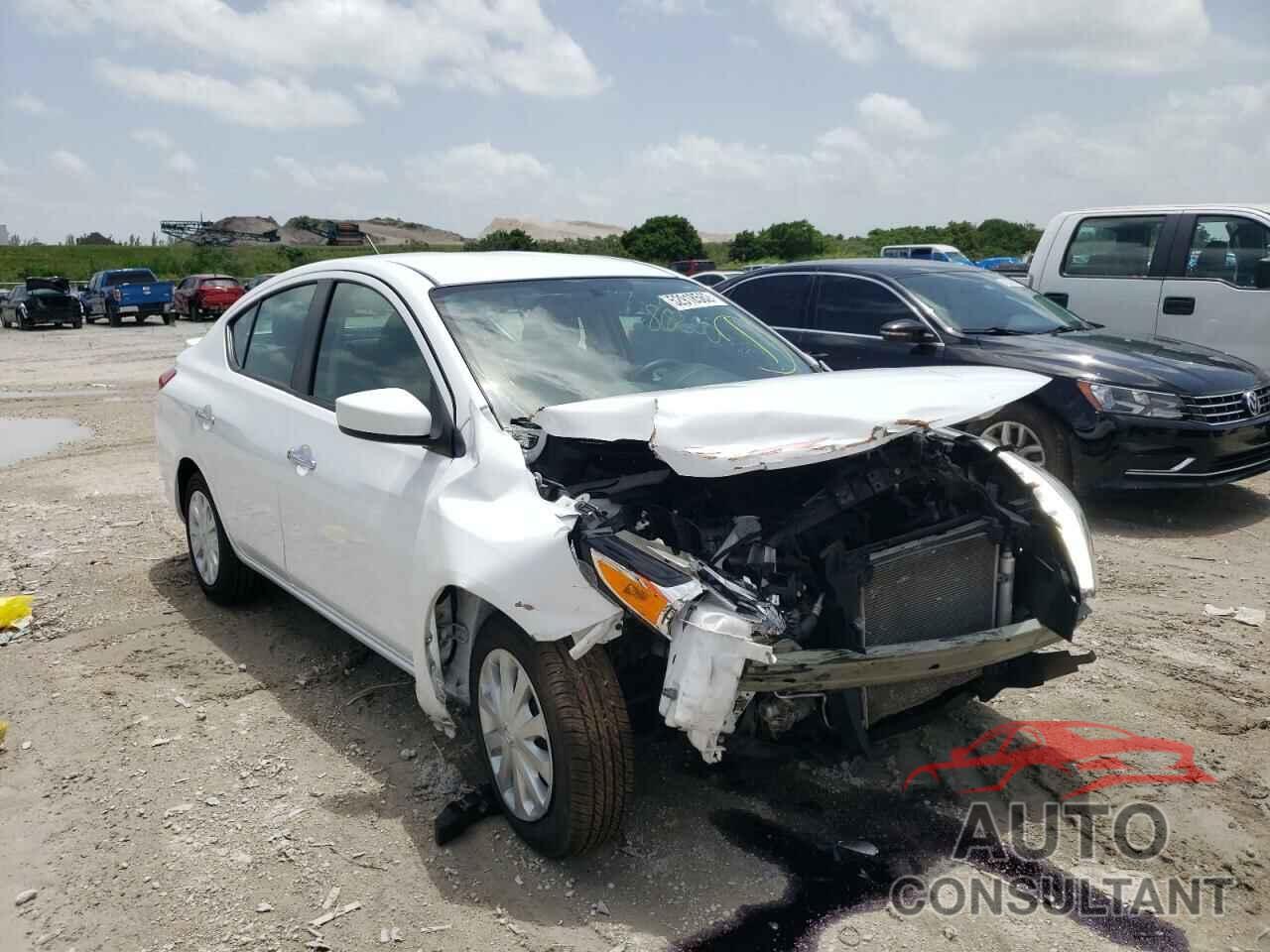 NISSAN VERSA 2019 - 3N1CN7AP1KL866043