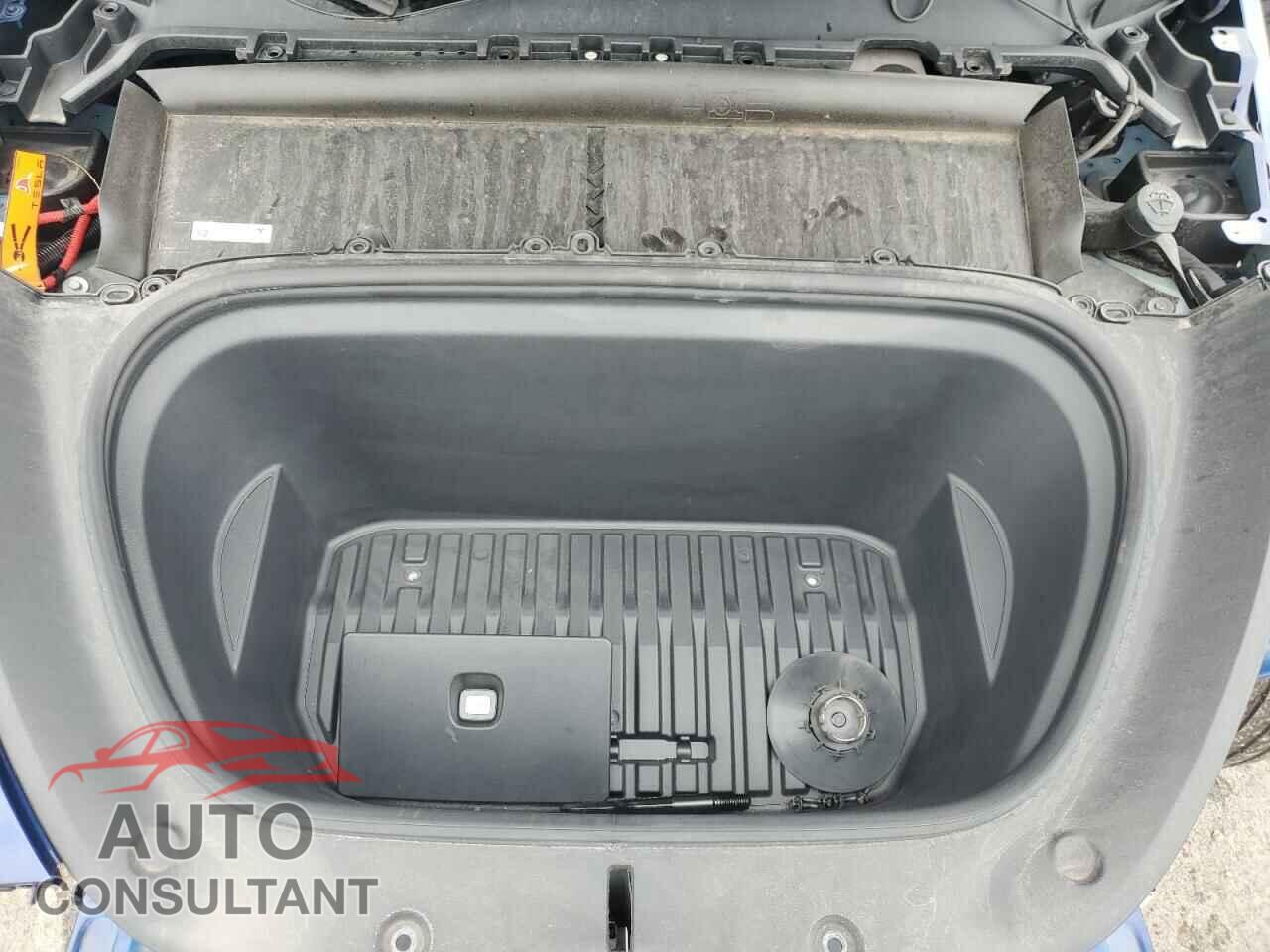 TESLA MODEL Y 2023 - 7SAYGDEE8PA028179