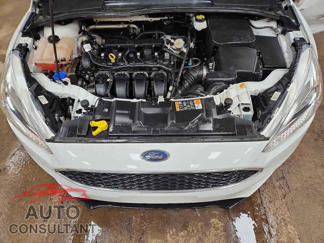 FORD FOCUS 2017 - 1FADP3F27HL340852