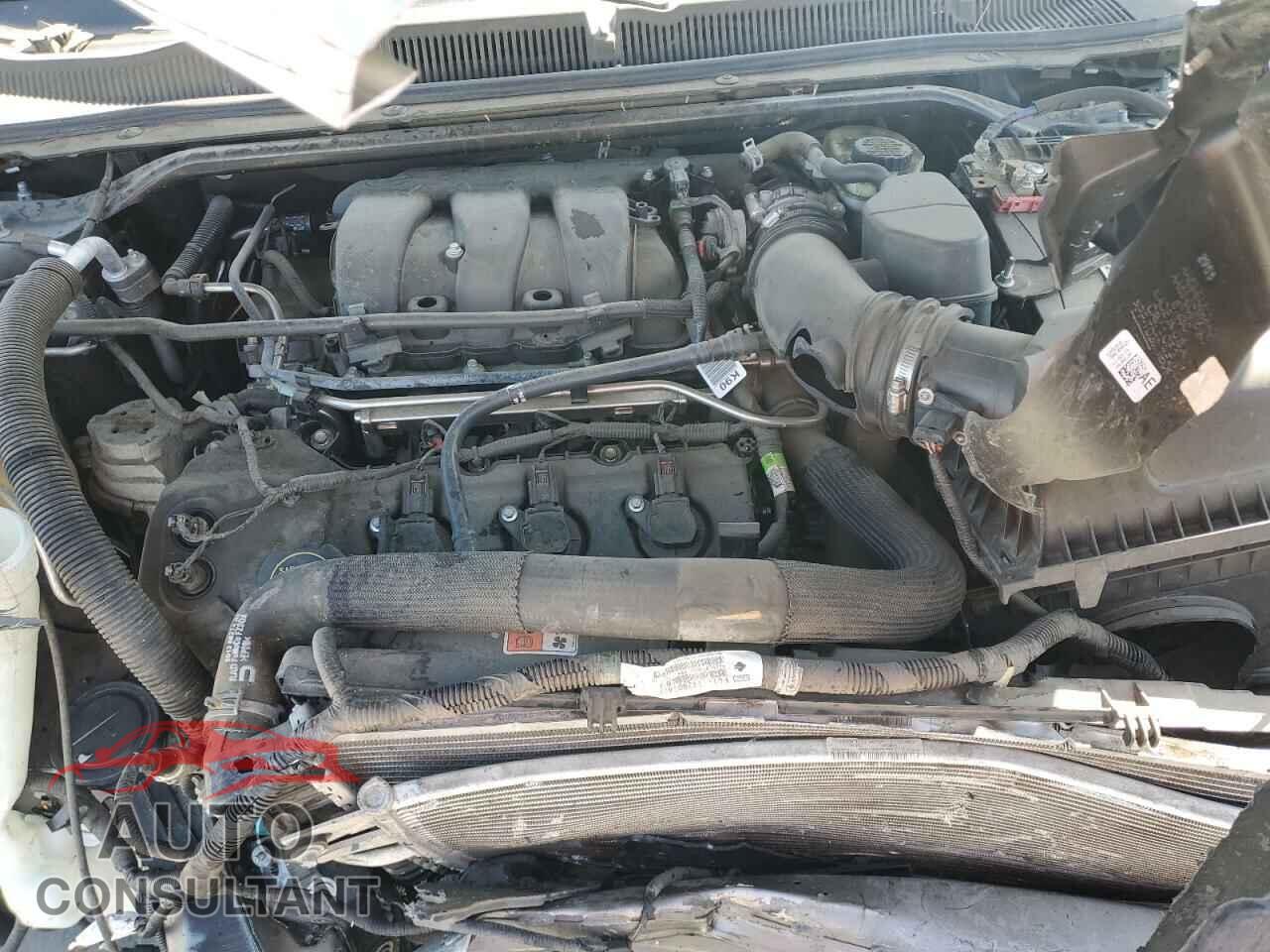 FORD TAURUS 2015 - 1FAHP2E86FG203425