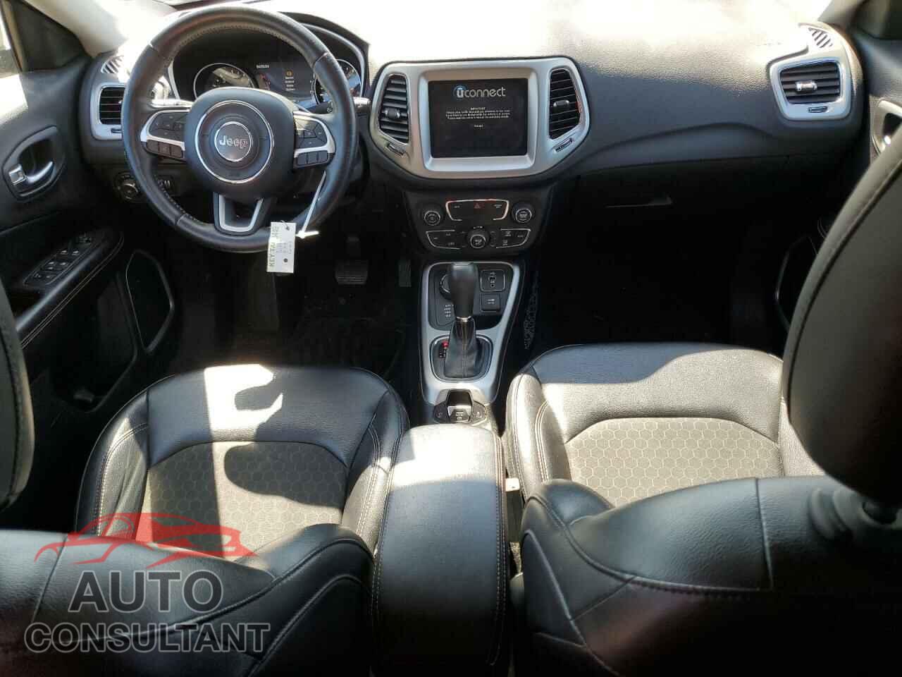 JEEP COMPASS 2018 - 3C4NJDBB1JT112223