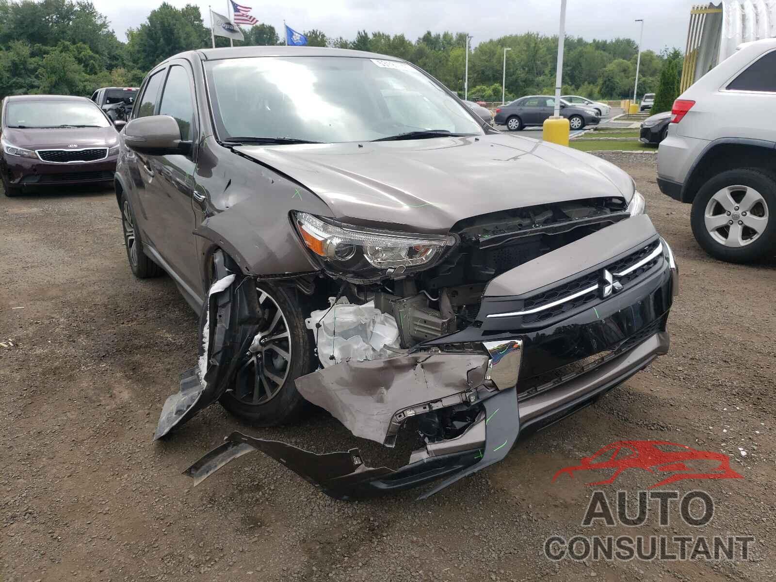 MITSUBISHI OUTLANDER 2018 - JA4AR3AU2JZ024658