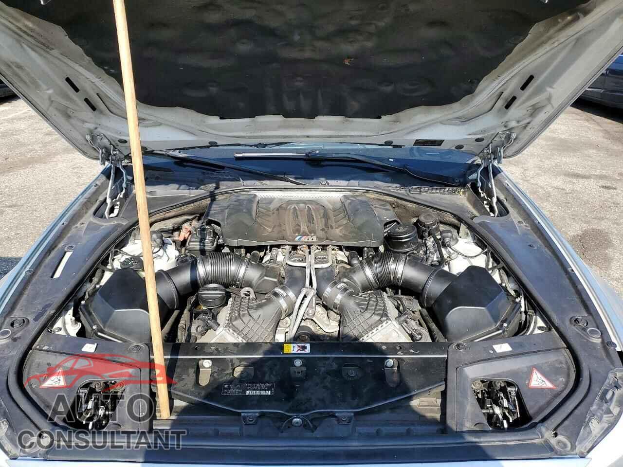 BMW M5 2013 - WBSFV9C57DD095686