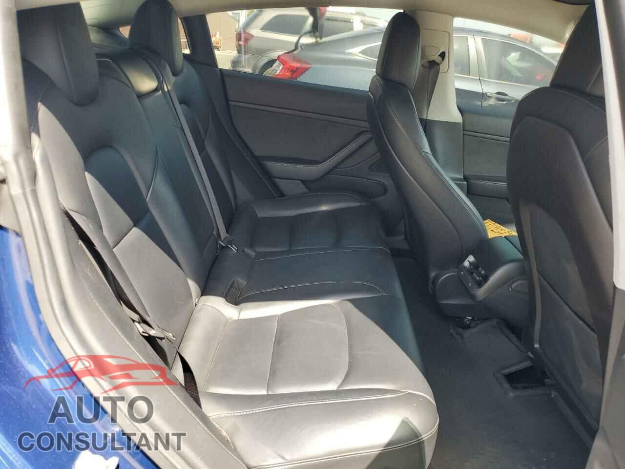 TESLA MODEL 3 2019 - 5YJ3E1EA6KF396820