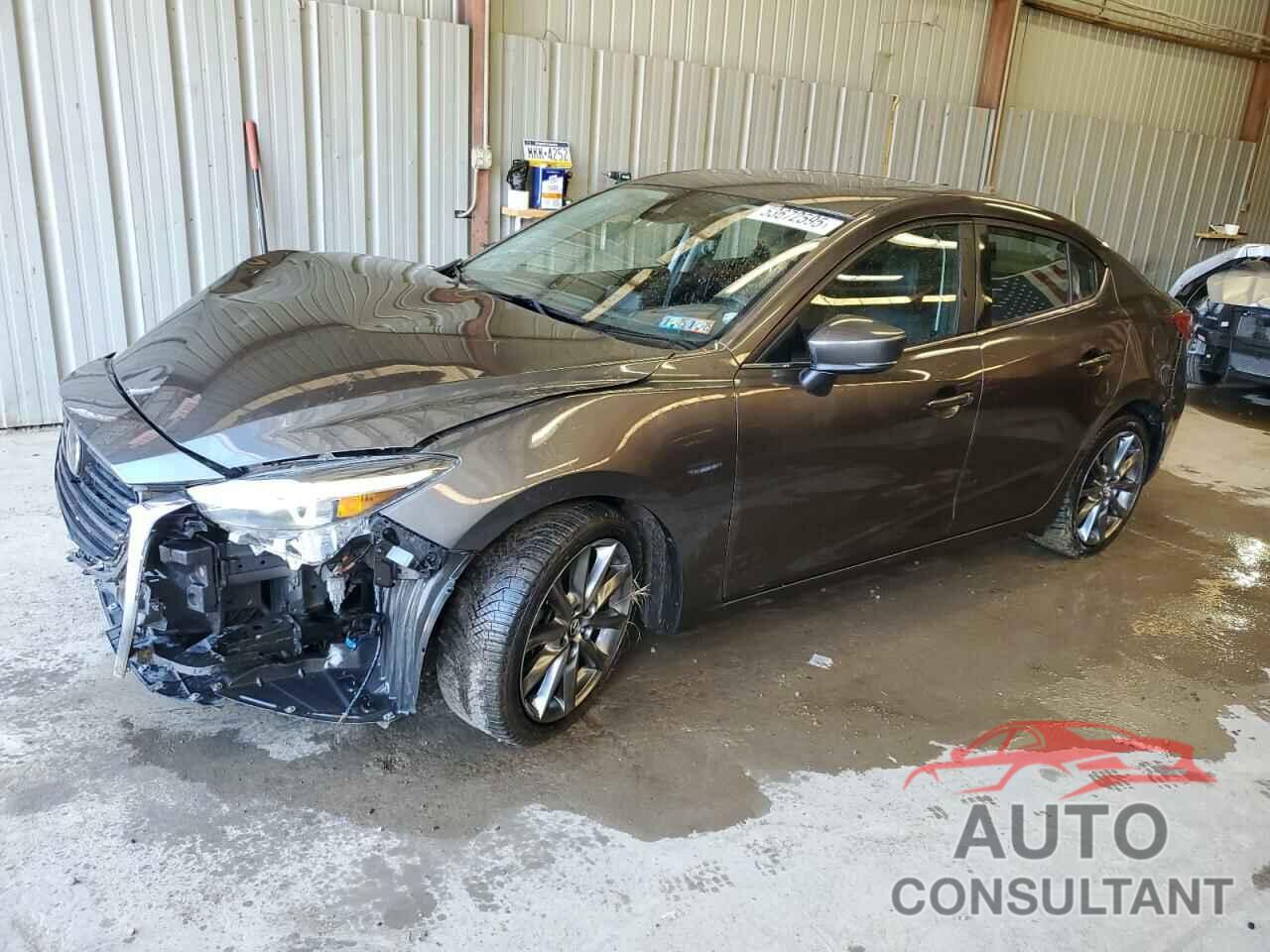 MAZDA 3 2018 - 3MZBN1W39JM211890