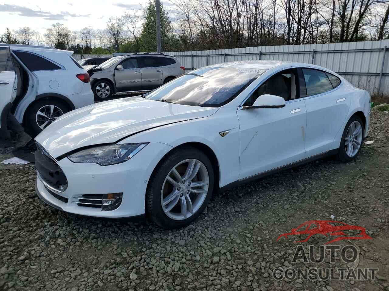 TESLA MODEL S 2014 - 5YJSA1H1XEFP55657