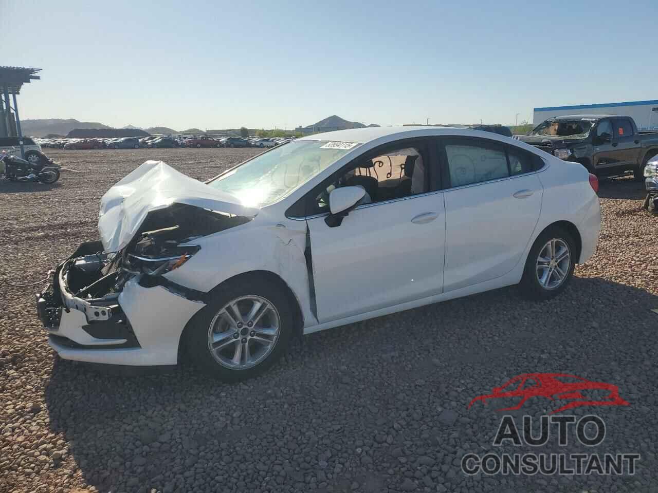 CHEVROLET CRUZE 2018 - 1G1BE5SM0J7109406