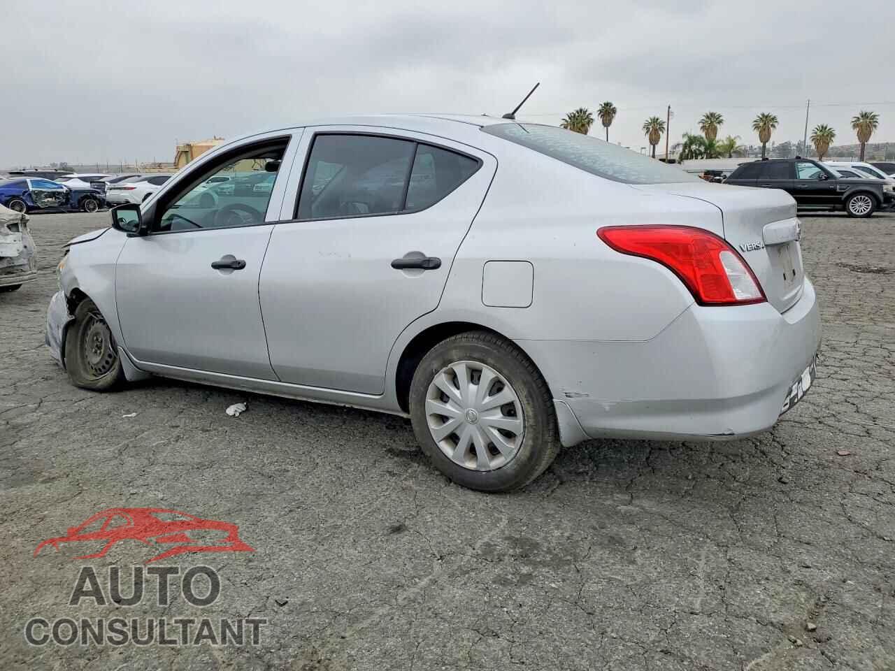 NISSAN VERSA 2017 - 3N1CN7AP1HL811276