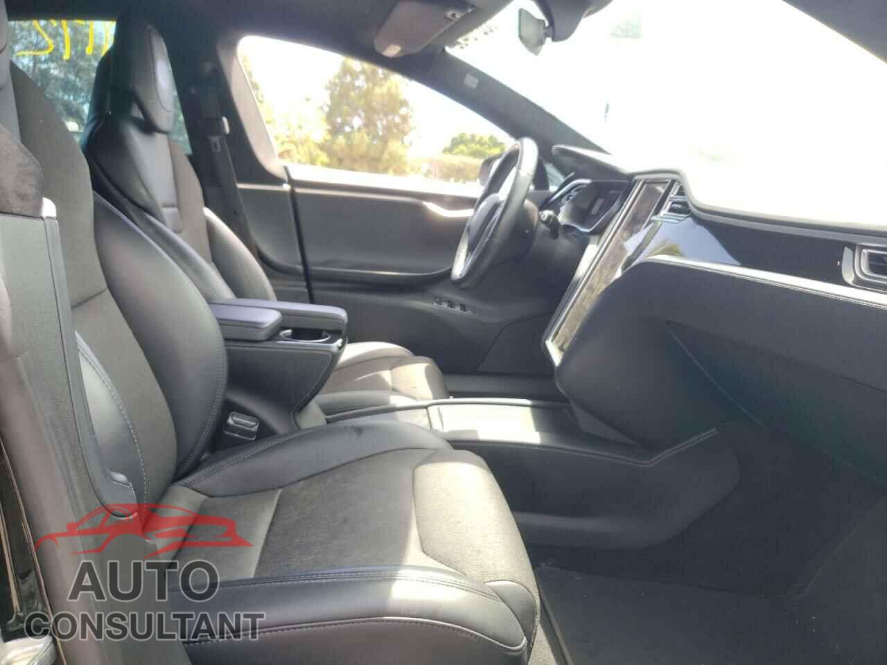 TESLA MODEL S 2017 - 5YJSA1E16HF187593