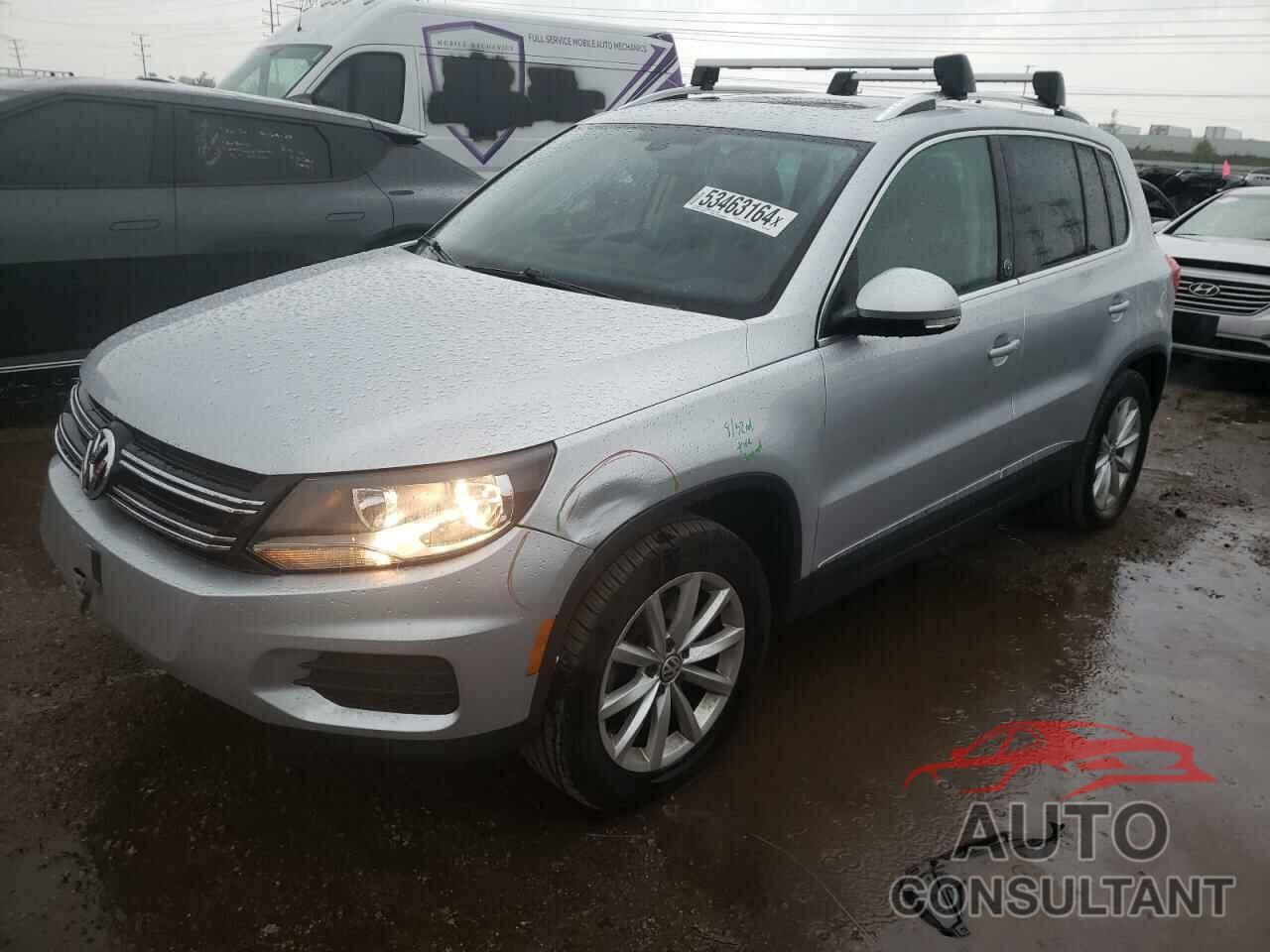 VOLKSWAGEN TIGUAN 2017 - WVGRV7AX3HK007260