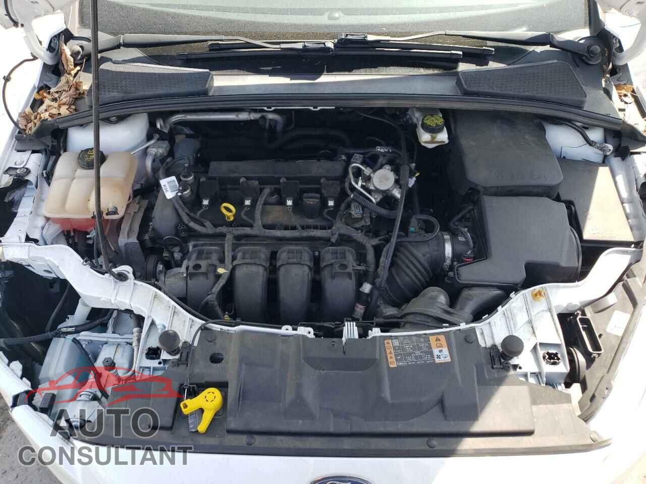 FORD FOCUS 2018 - 1FADP3K20JL300222