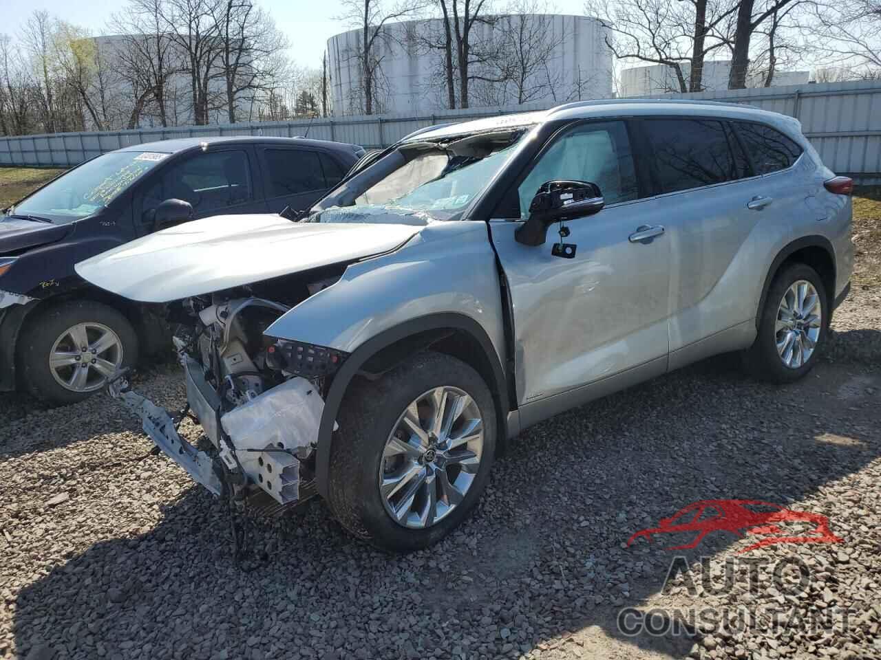 TOYOTA HIGHLANDER 2023 - 5TDXBRCH5PS125274