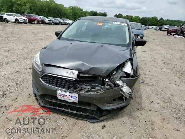 FORD FOCUS 2017 - 1FADP3E23HL312127