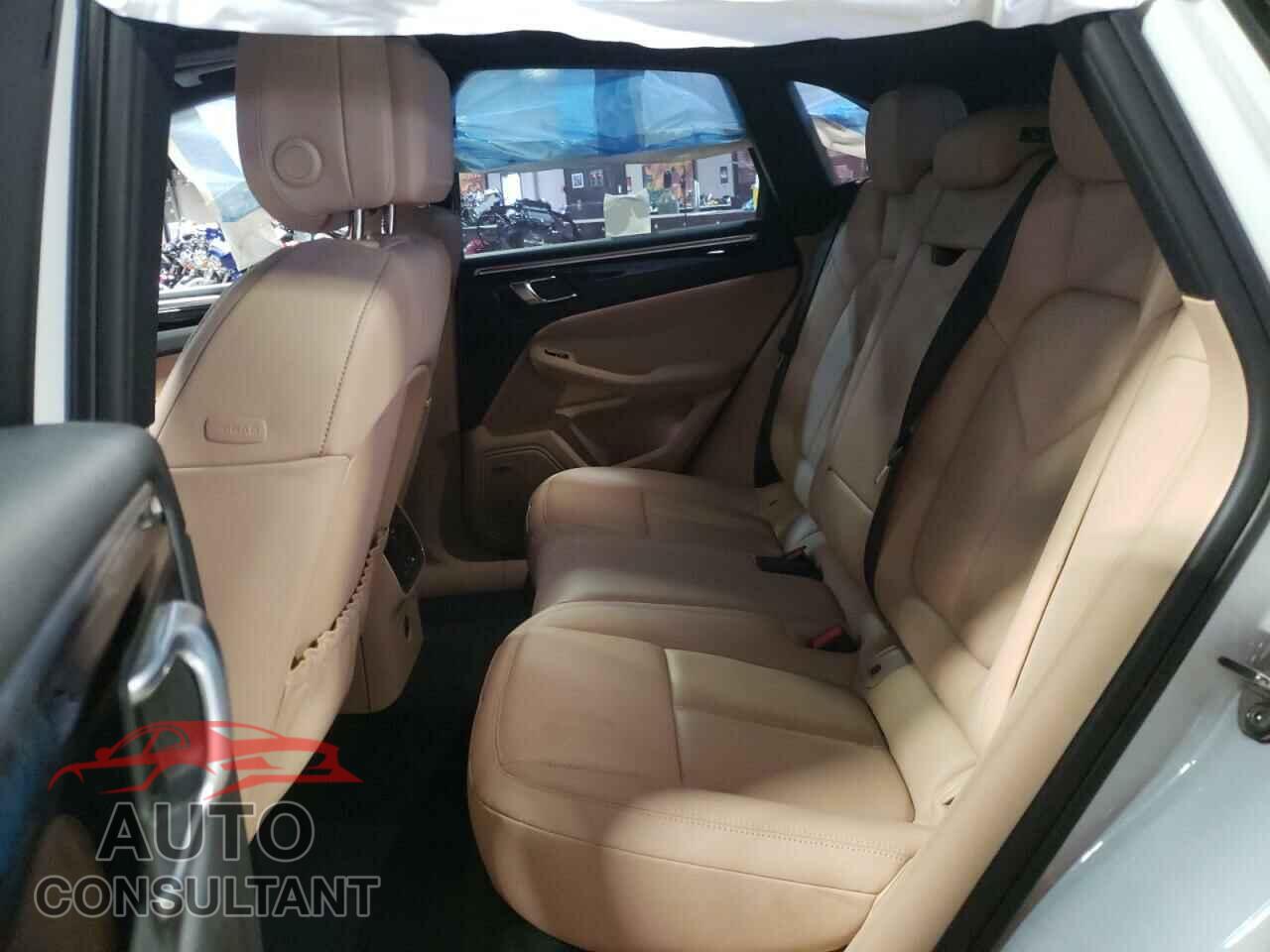 PORSCHE MACAN 2019 - WP1AB2A52KLB33282