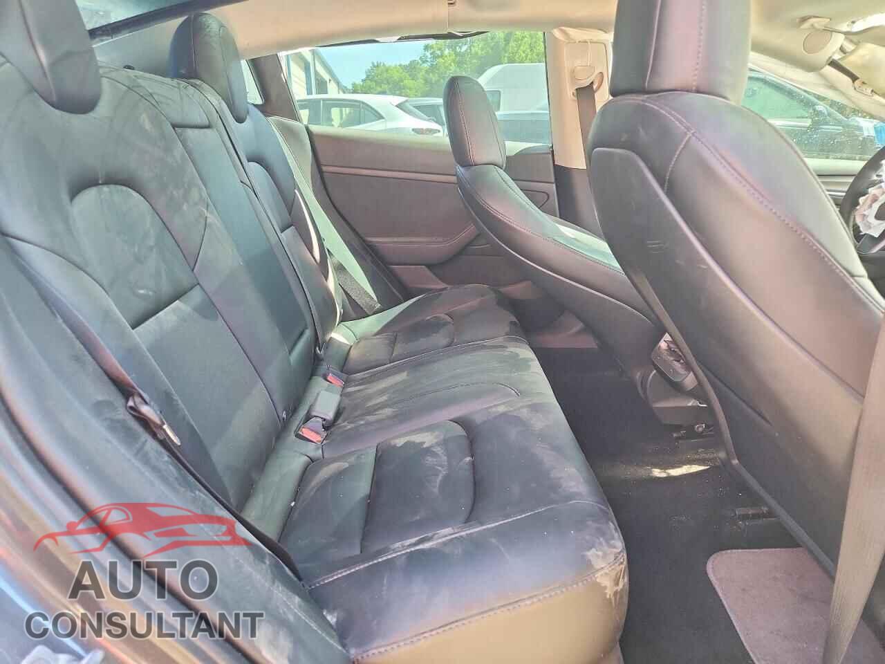 TESLA MODEL 3 2021 - 5YJ3E1EA0MF017541