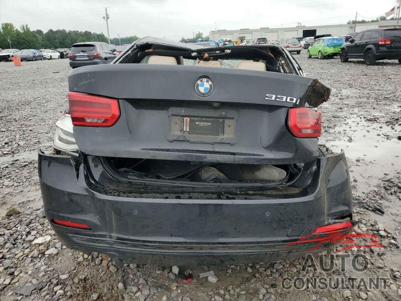 BMW 3 SERIES 2018 - WBA8B9C57JK676702