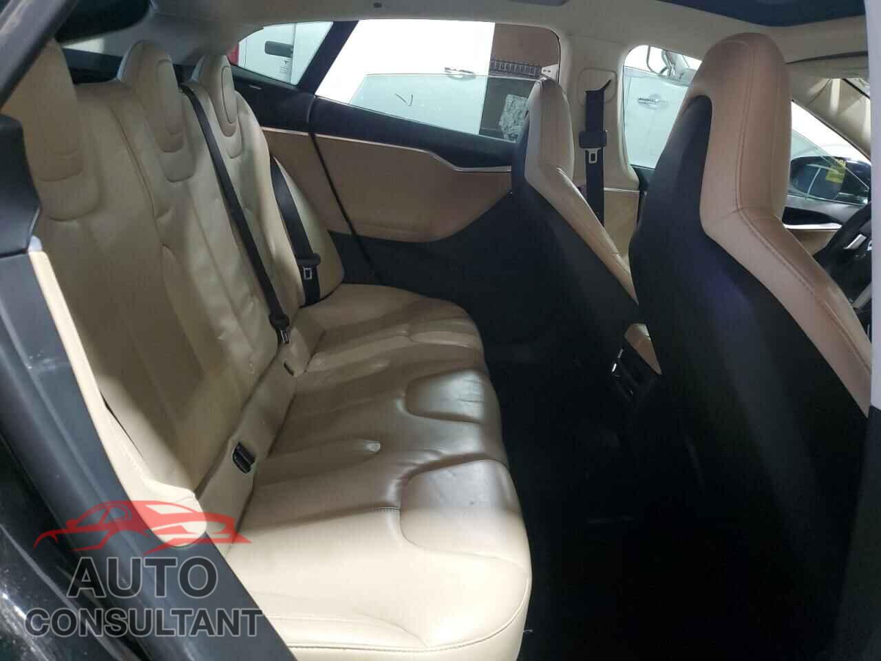 TESLA MODEL S 2013 - 5YJSA1CG1DFP03666