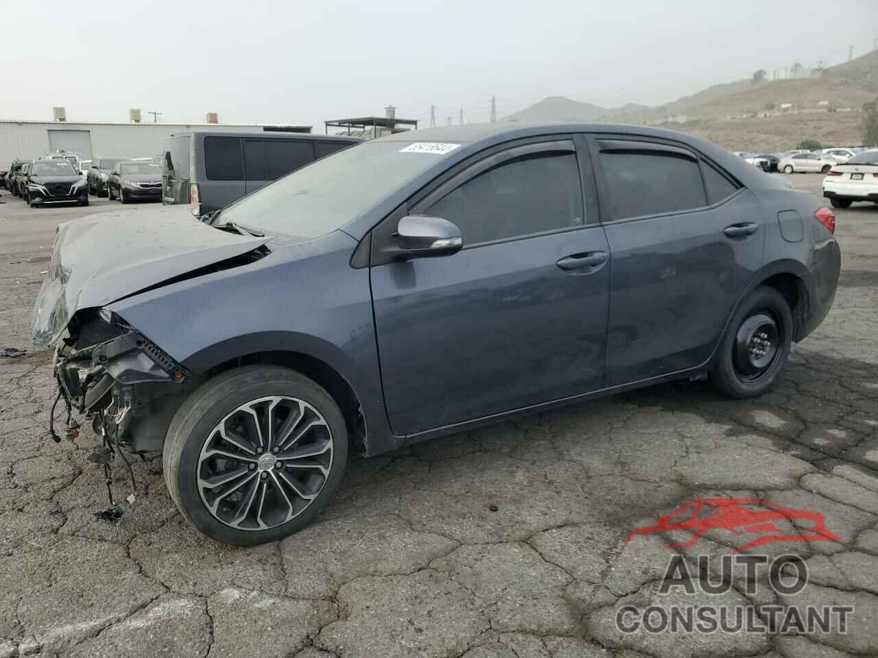TOYOTA COROLLA 2018 - 5YFBURHE8JP756586