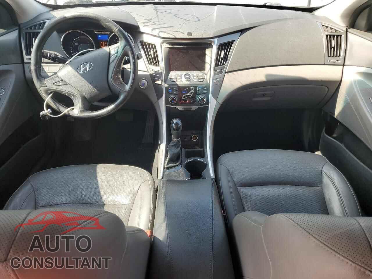 HYUNDAI SONATA 2014 - KMHEC4A43EA112603