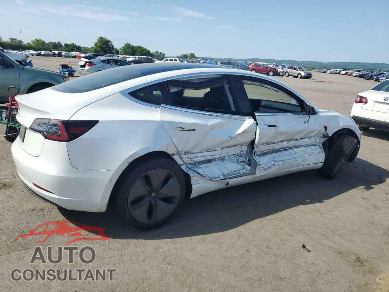 TESLA MODEL 3 2020 - 5YJ3E1EA5LF590465