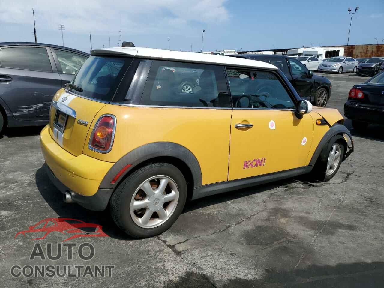 MINI COOPER 2008 - WMWMF335X8TT66256