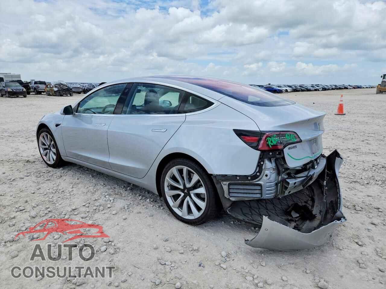 TESLA MODEL 3 2018 - 5YJ3E1EA4JF017862
