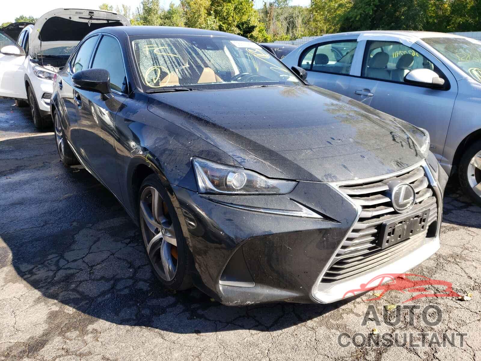 LEXUS IS 2018 - JTHC81D21J5026973