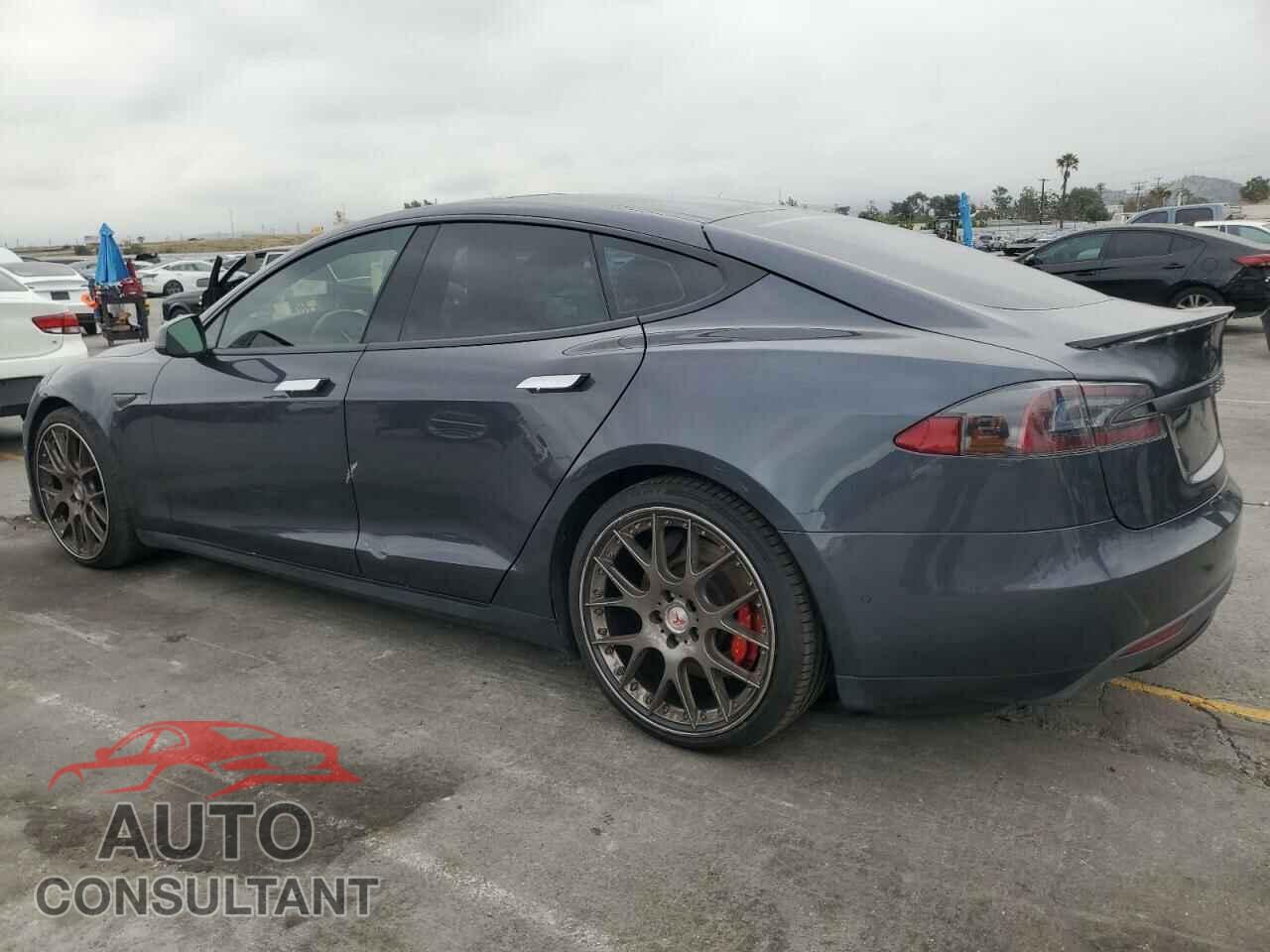 TESLA MODEL S 2015 - 5YJSA1E41FF108399