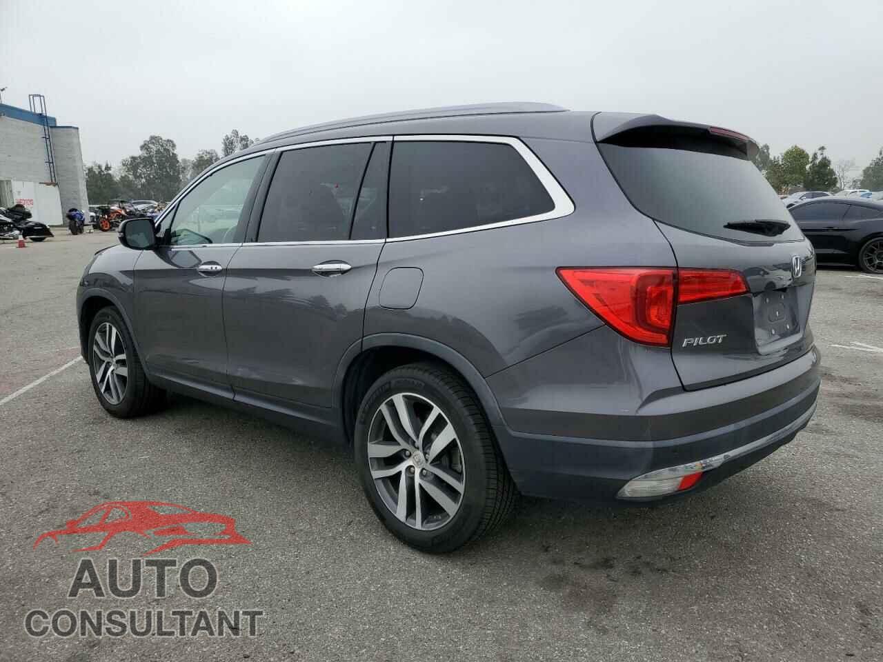 HONDA PILOT 2017 - 5FNYF5H99HB045694