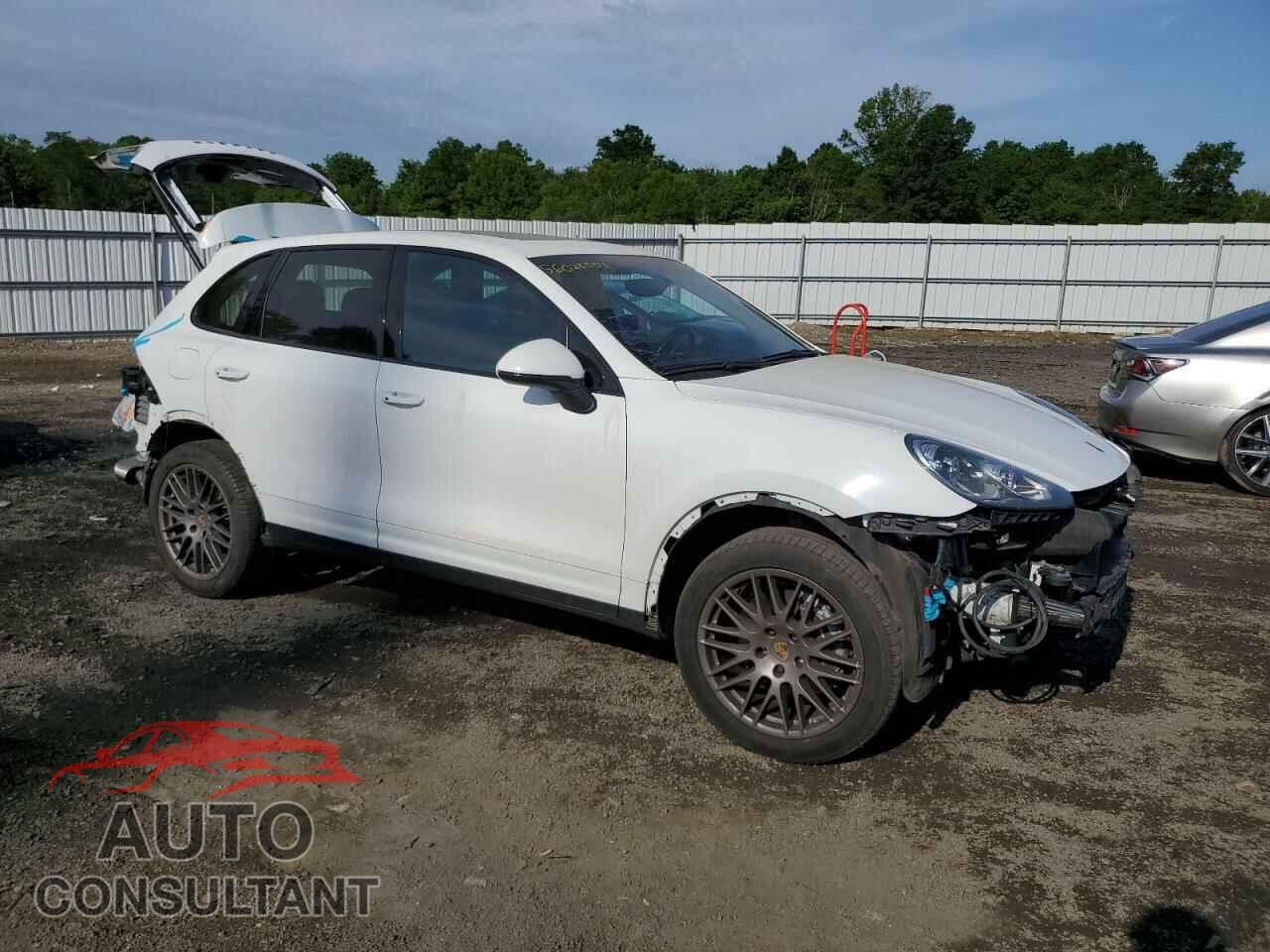 PORSCHE CAYENNE 2017 - WP1AA2A22HKA91722