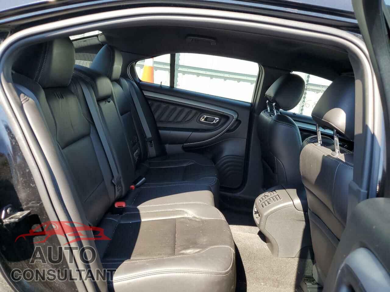FORD TAURUS 2018 - 1FAHP2H85JG137373