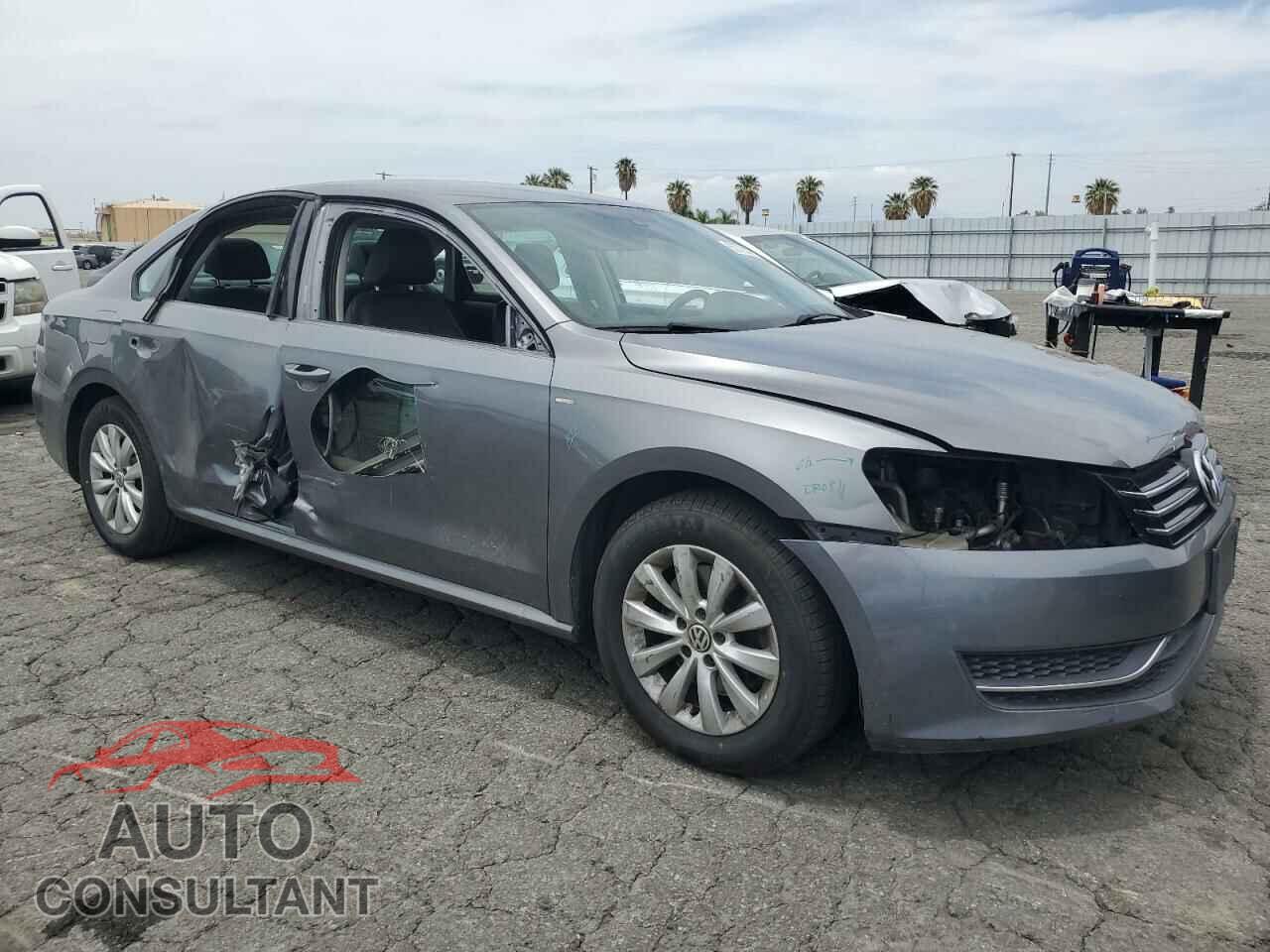 VOLKSWAGEN PASSAT 2015 - 1VWAT7A30FC044646