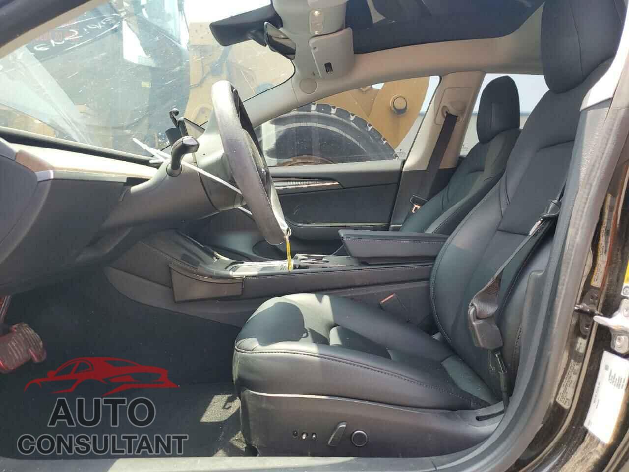 TESLA MODEL 3 2021 - 5YJ3E1EB3MF096504