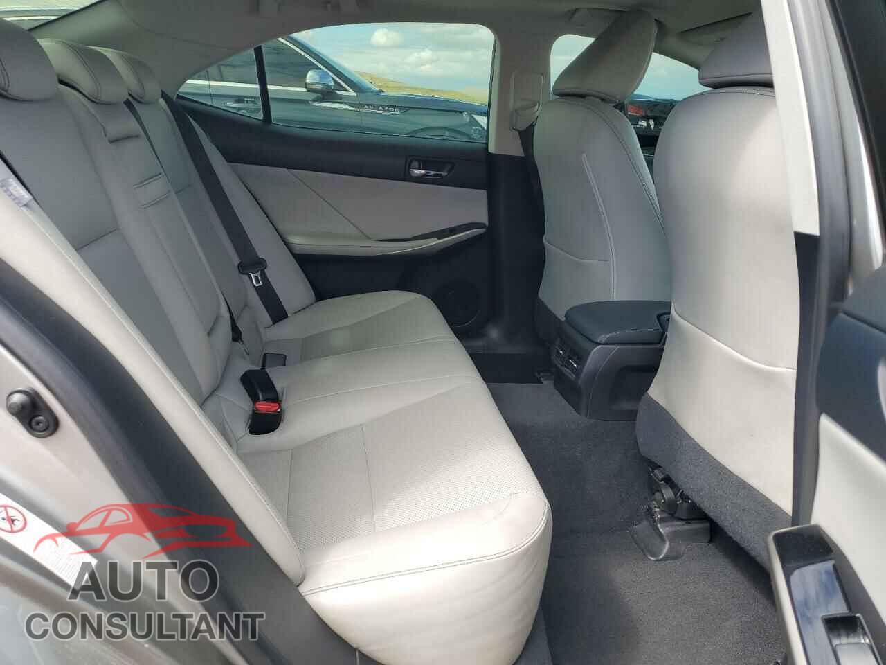 LEXUS IS 2015 - JTHCF1D21F5018983