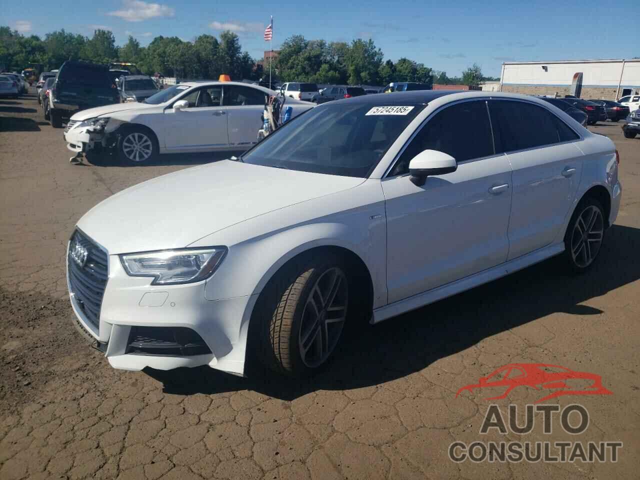 AUDI A3 2018 - WAUJ8GFF7J1018537