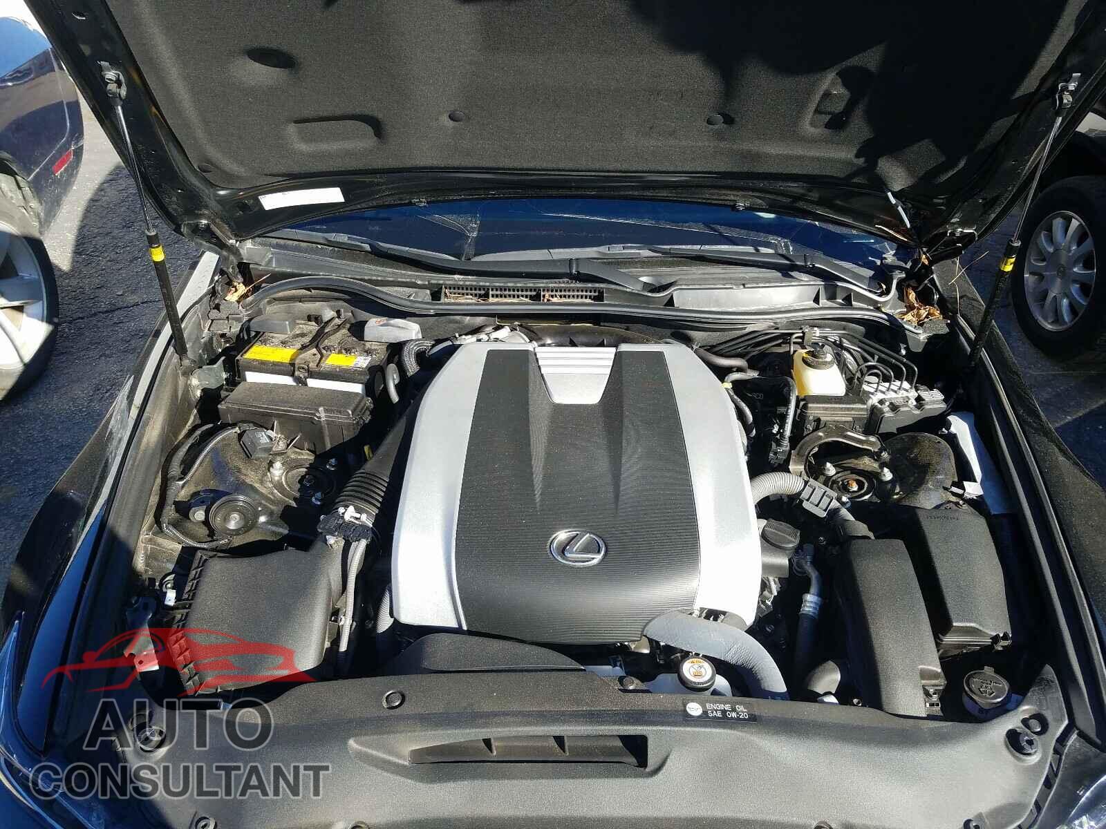 LEXUS IS 2019 - JTHC81D25K5036018