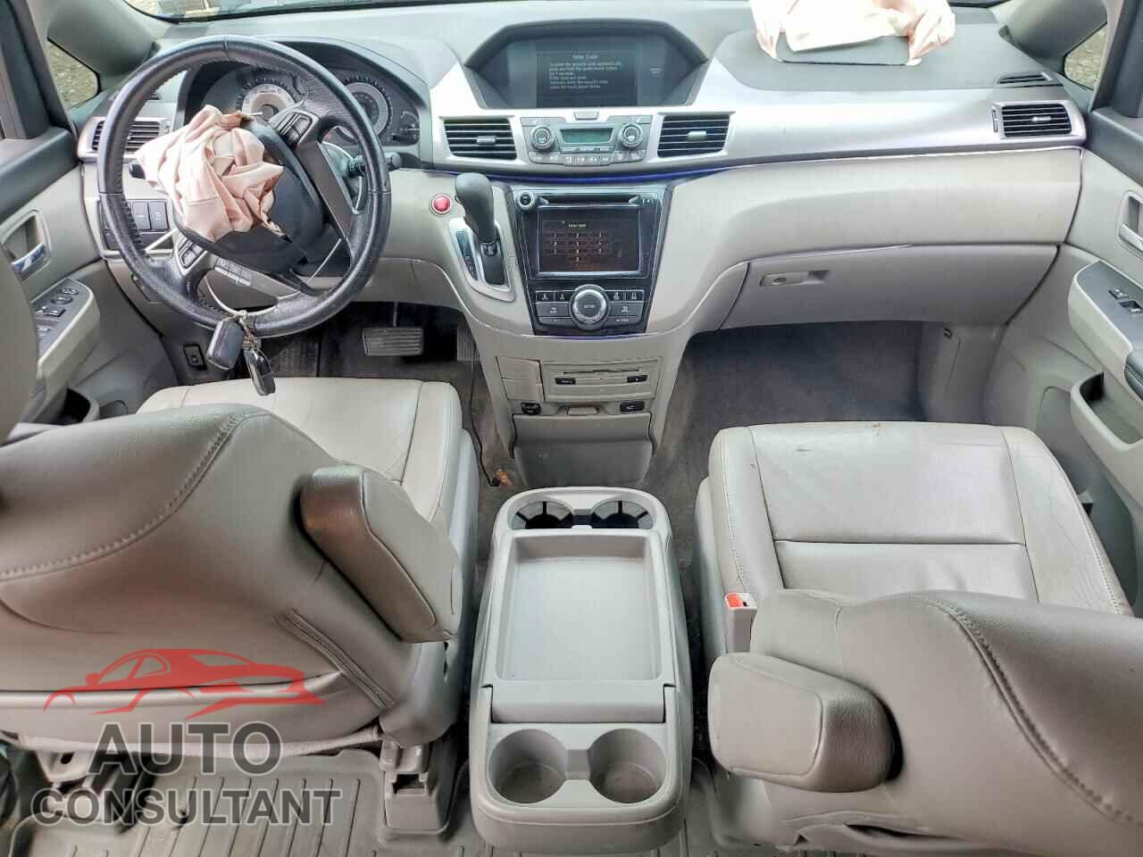 HONDA ODYSSEY 2016 - 5FNRL5H60GB016019