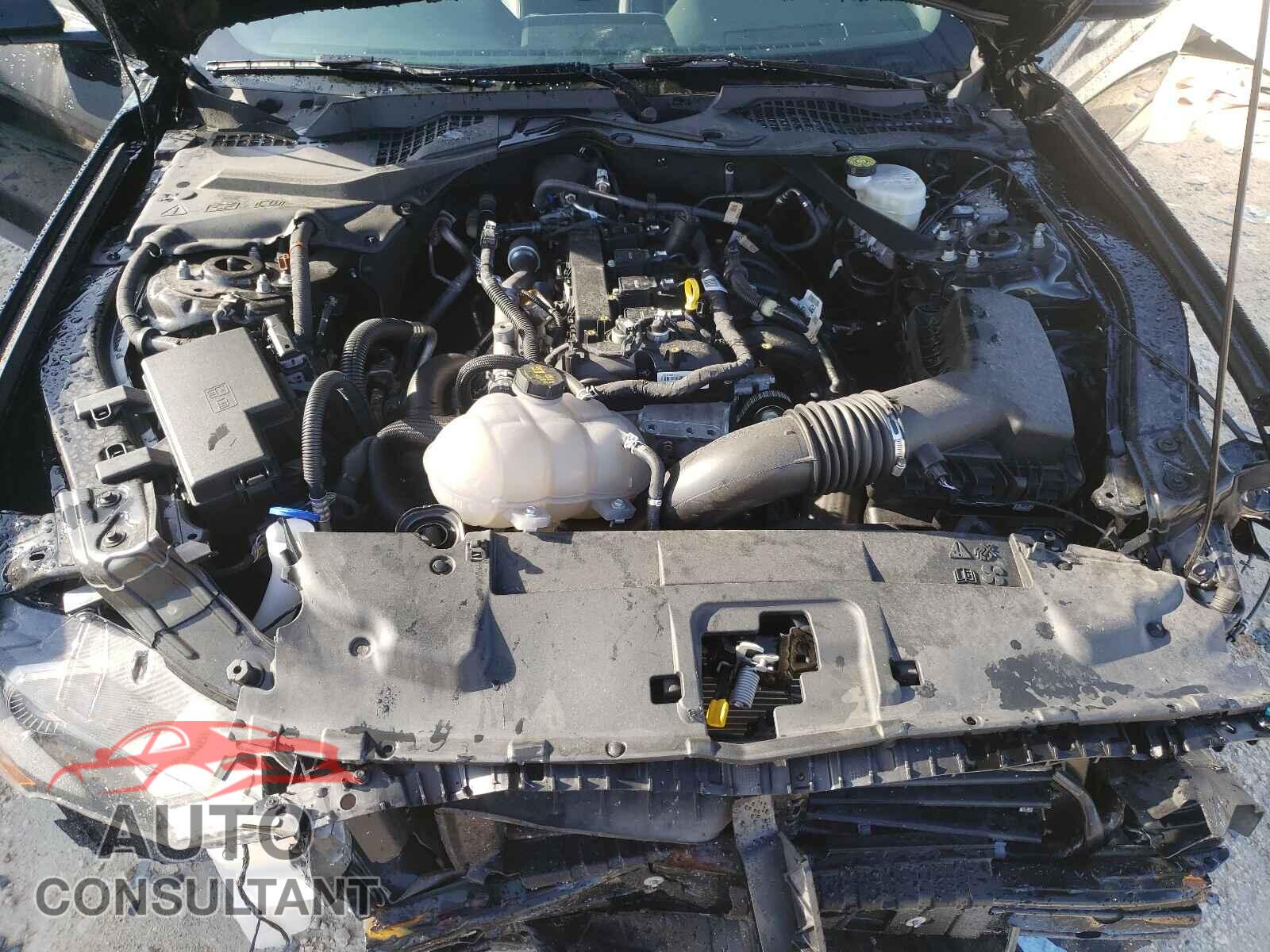FORD MUSTANG 2021 - 1FATP8UHXM5105263