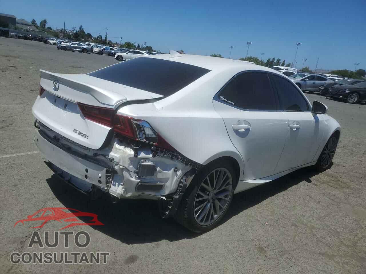 LEXUS IS 2016 - JTHBA1D25G5012924