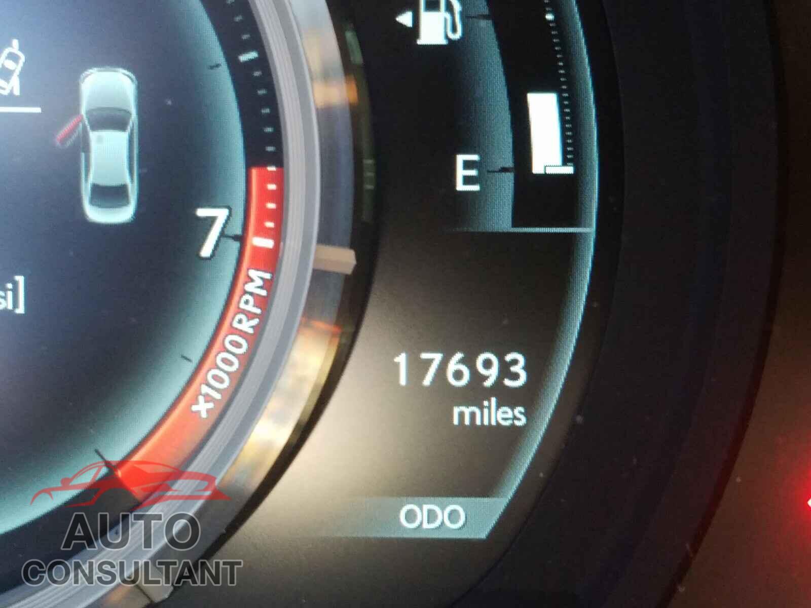 LEXUS IS 2019 - JTHC81D25K5036018