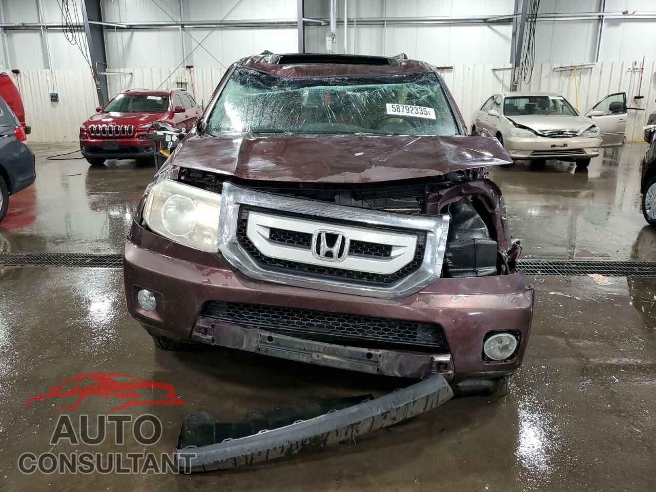 HONDA PILOT 2011 - 5FNYF4H60BB010095