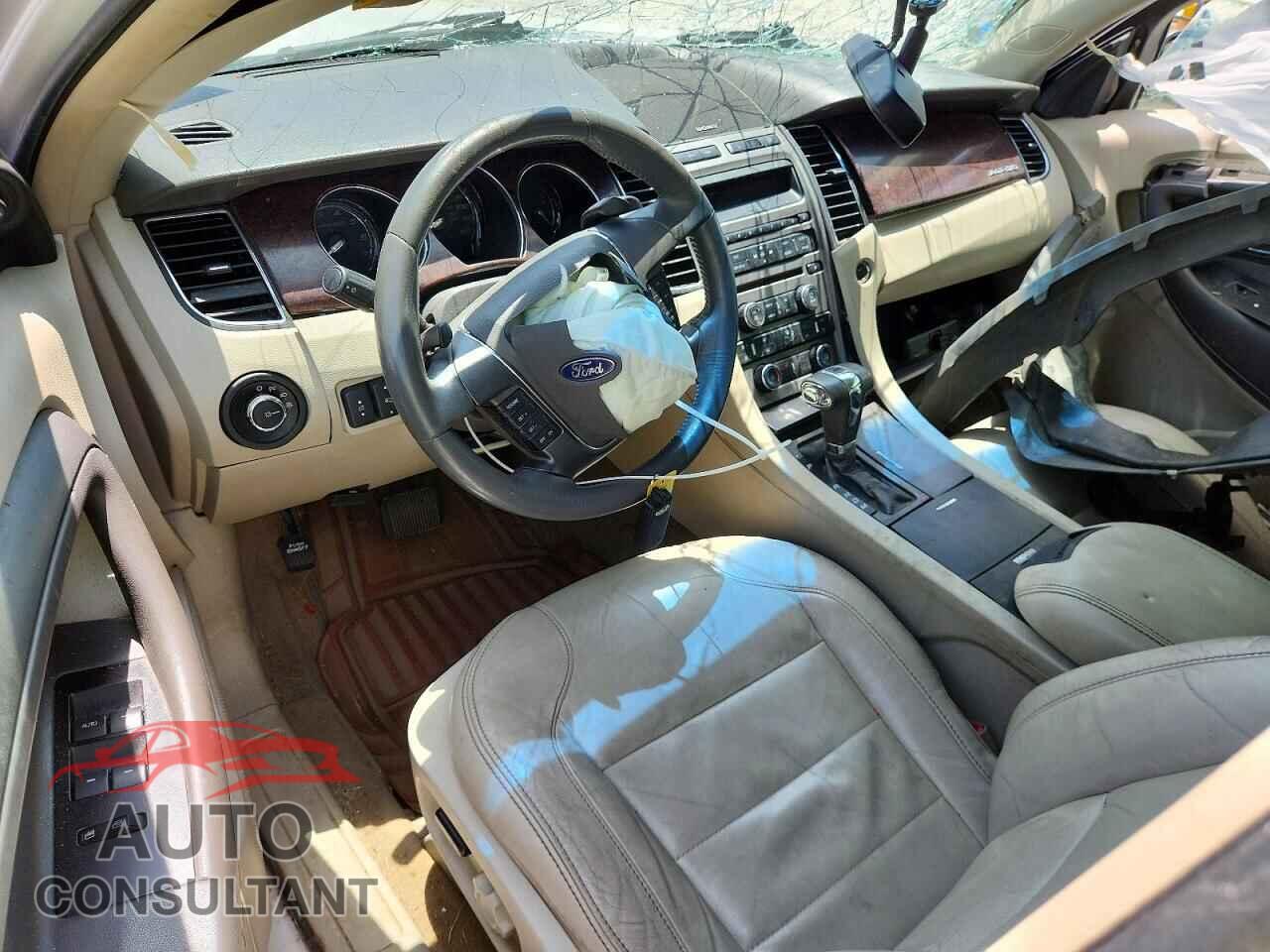 FORD TAURUS 2011 - 1FAHP2EW5BG155313