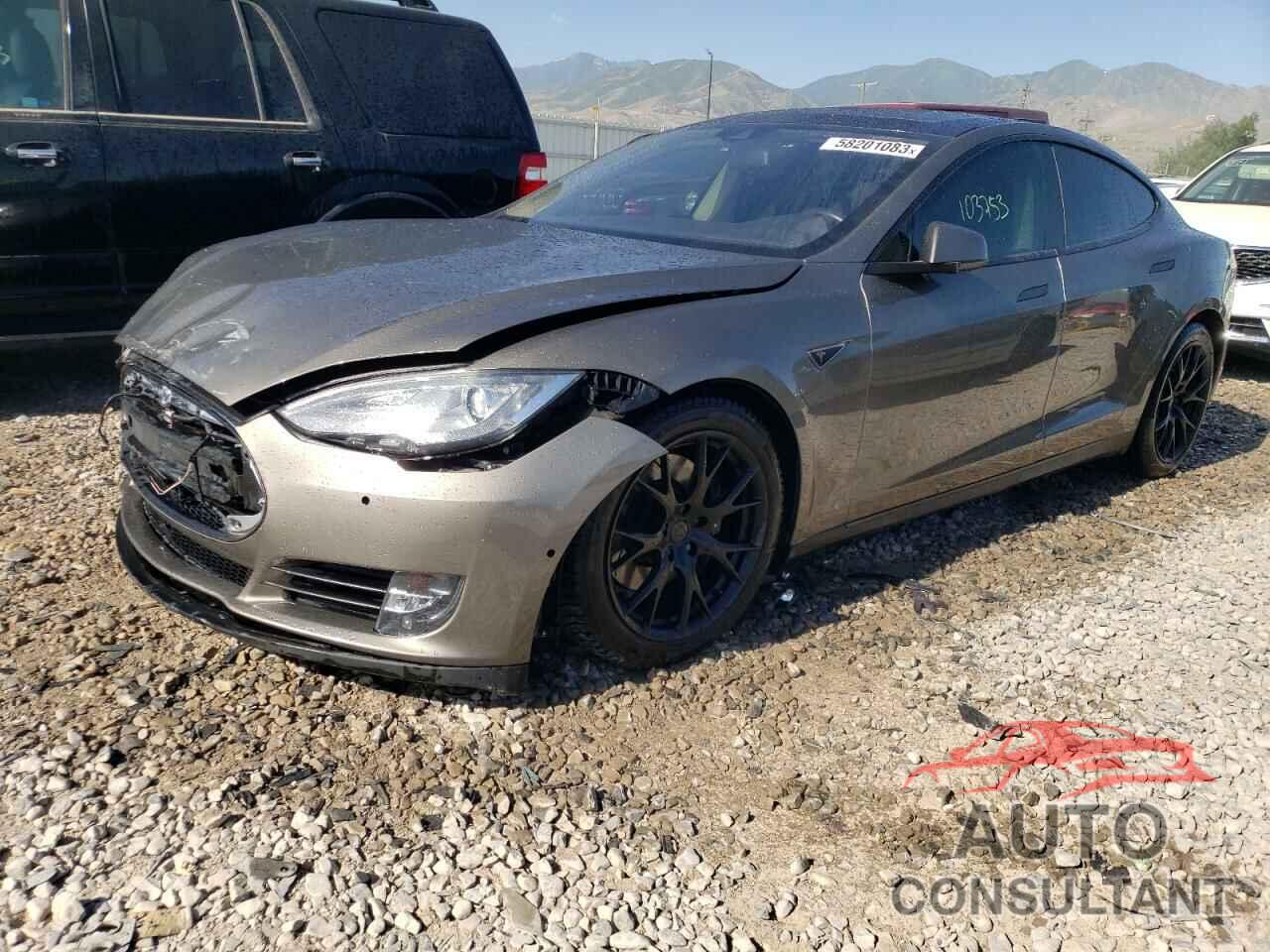 TESLA MODEL S 2016 - 5YJSA1E26GF135372