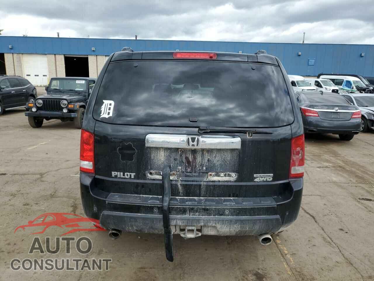 HONDA PILOT 2011 - 5FNYF4H95BB079214