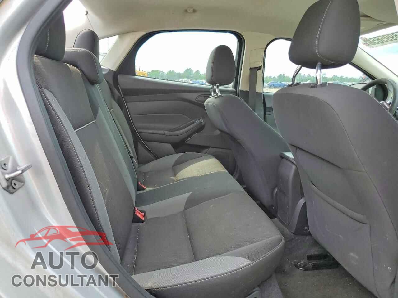 FORD FOCUS 2012 - 1FAHP3F28CL217331