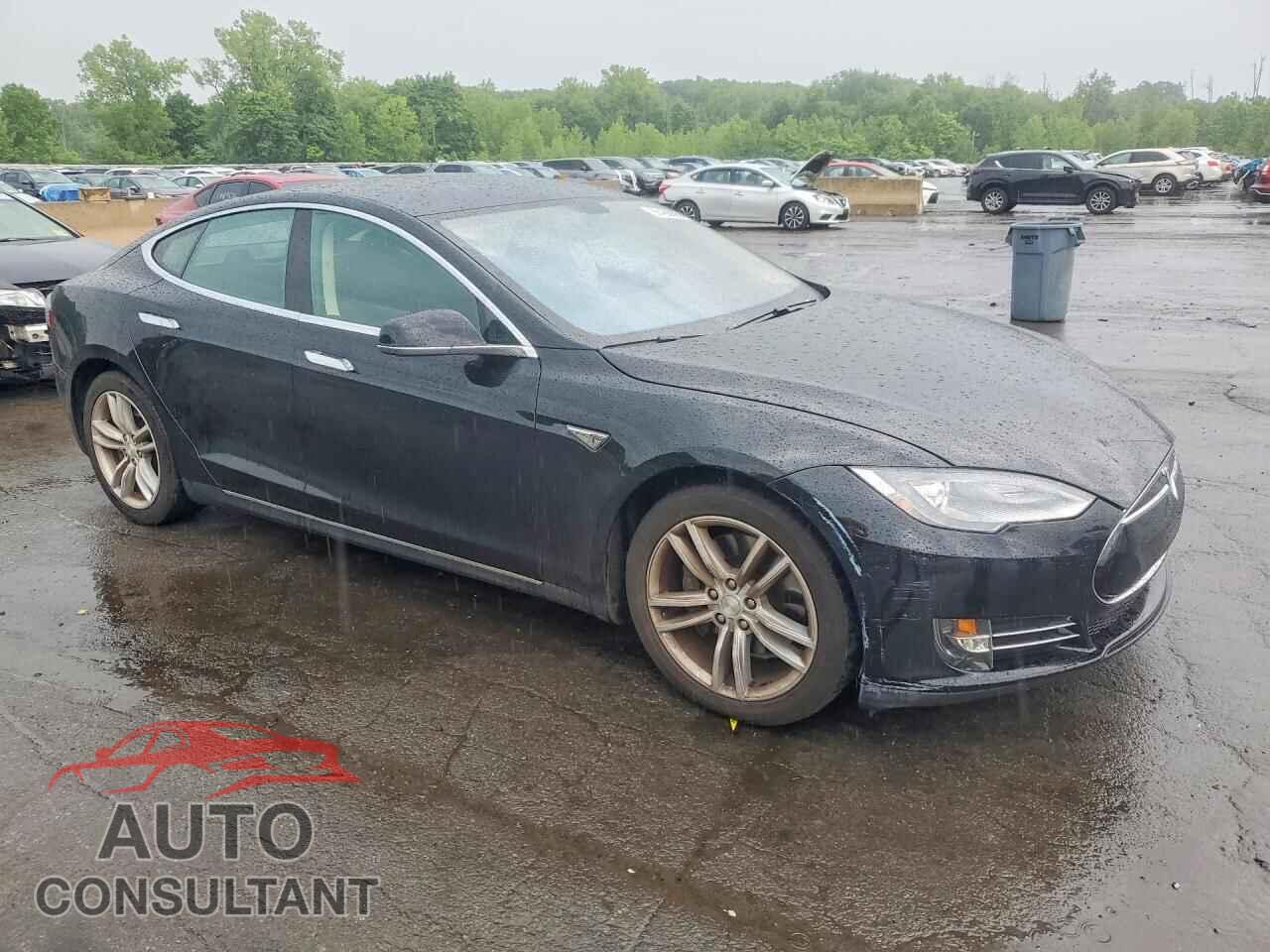 TESLA MODEL S 2014 - 5YJSA1S12EFP41471