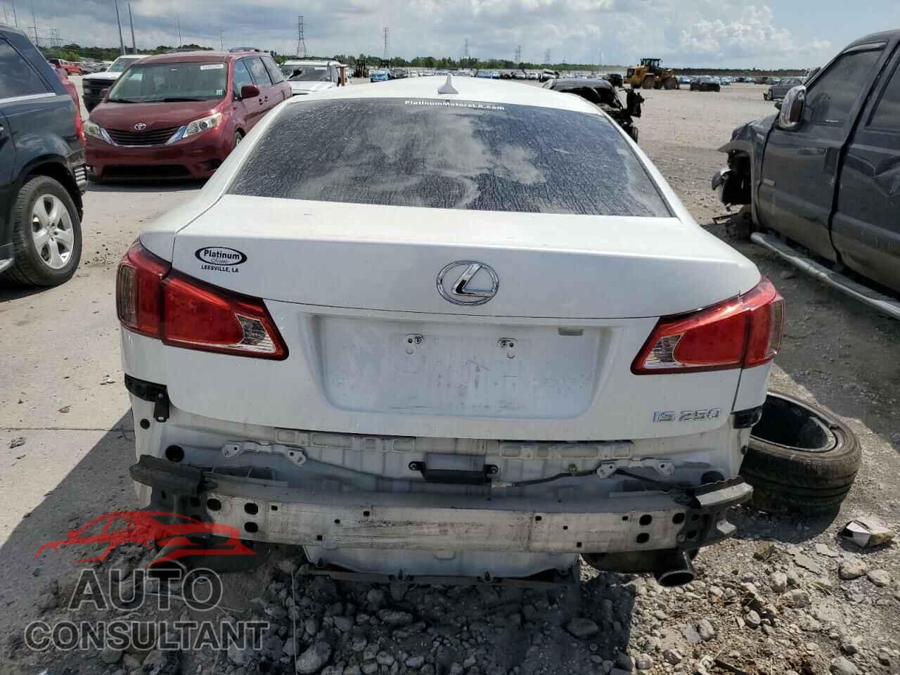 LEXUS IS 2011 - JTHBF5C28B5148676