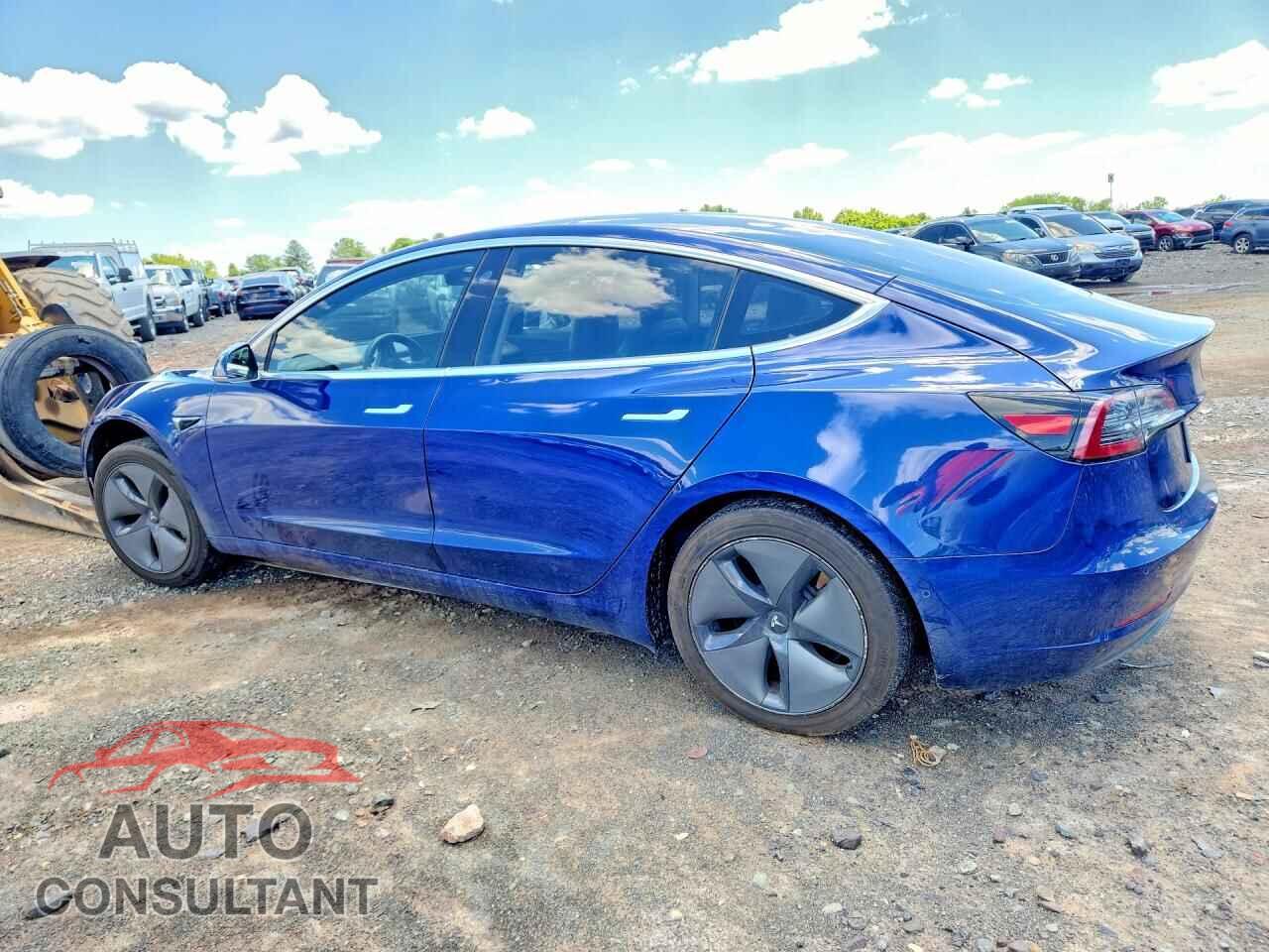 TESLA MODEL 3 2018 - 5YJ3E1EA1JF027104