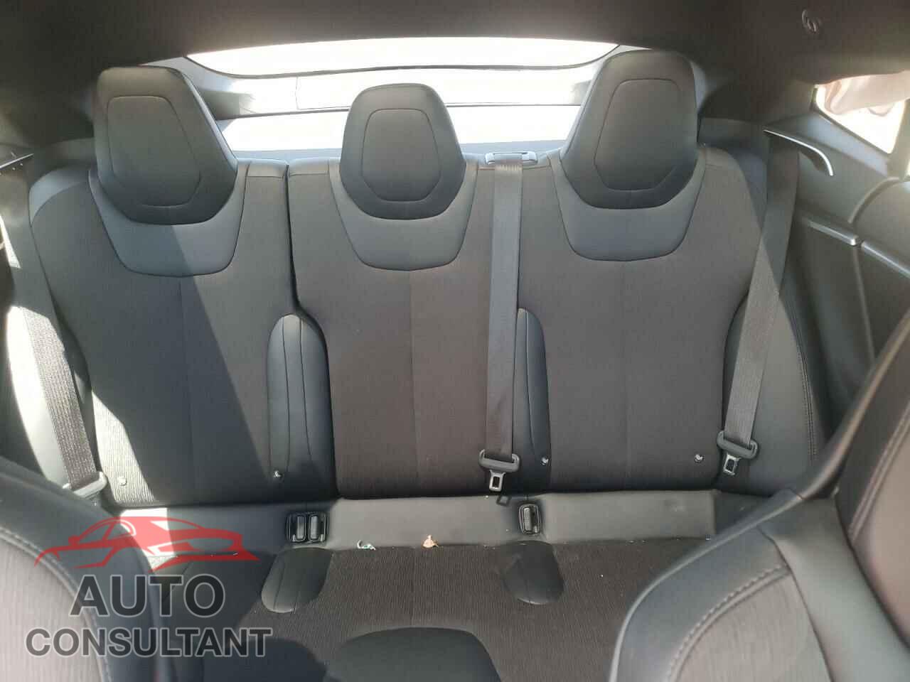 TESLA MODEL S 2017 - 5YJSA1E22HF203720