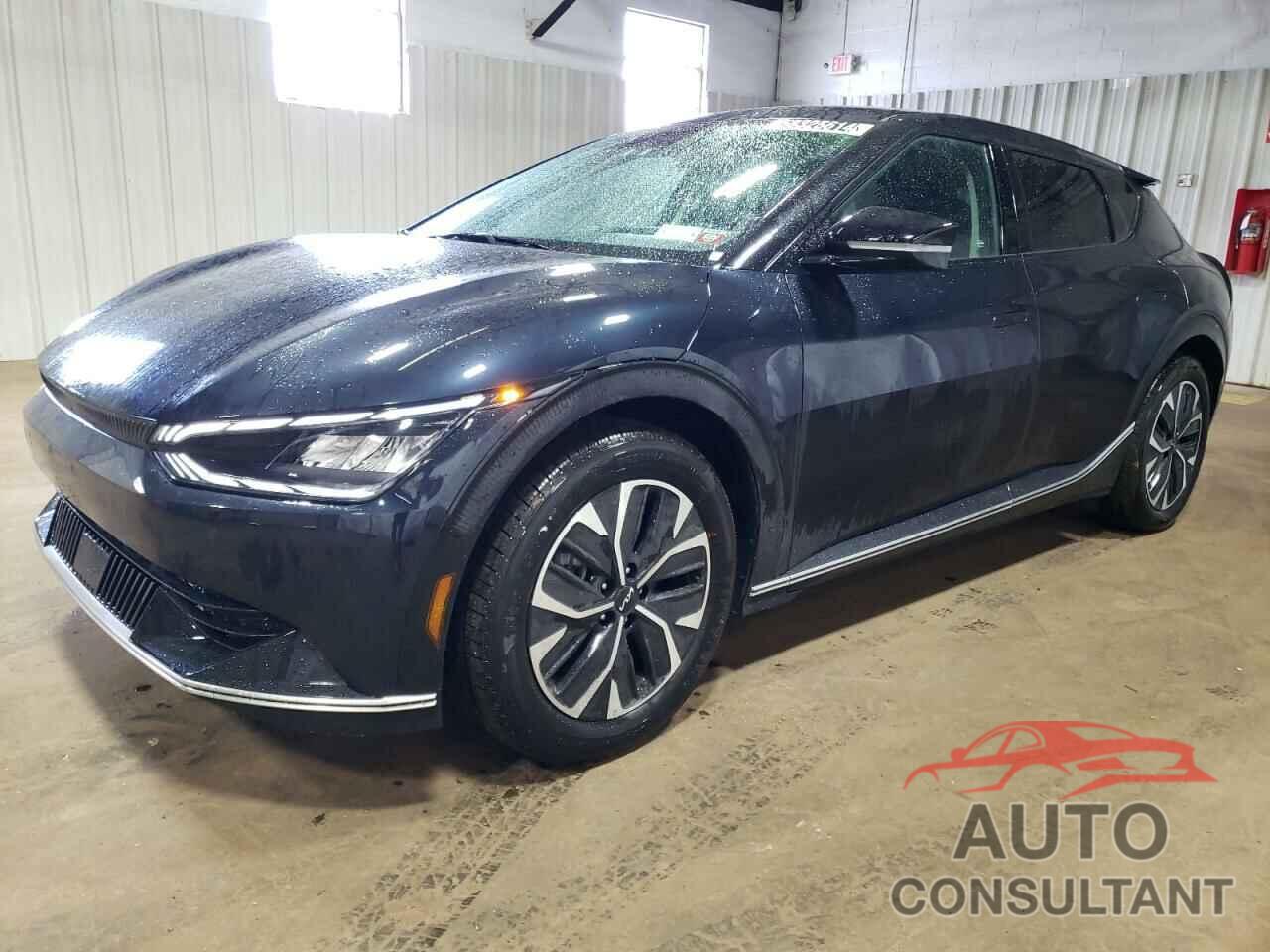 KIA EV6 LIGHT 2023 - KNDC34LA6P5156637